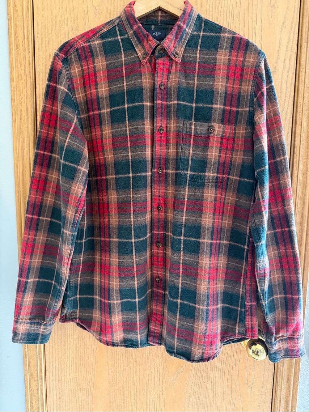 J.Crew EUC Cozy Red Green Plaid Elbow Patch Button-Down Long Sleeve Men’s Size L